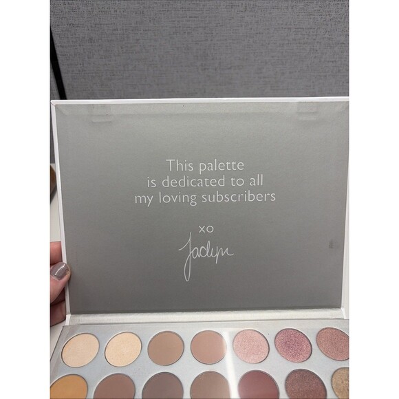 Morphe x Jaclyn Hill "The Jaclyn Hill Palette" (LIMITED EDITION) - Picture 3 of 4